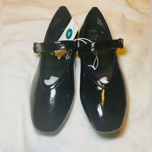 Women’s Elena Mary Jane Flats With Memory Foam Insole-9